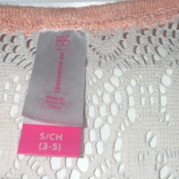 Juniors size small 3-5 sleeveless top - Picture 4 of 10